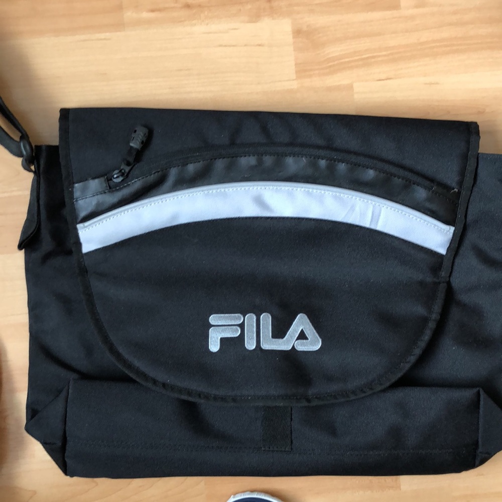 FILA bag - Picture 3 of 13